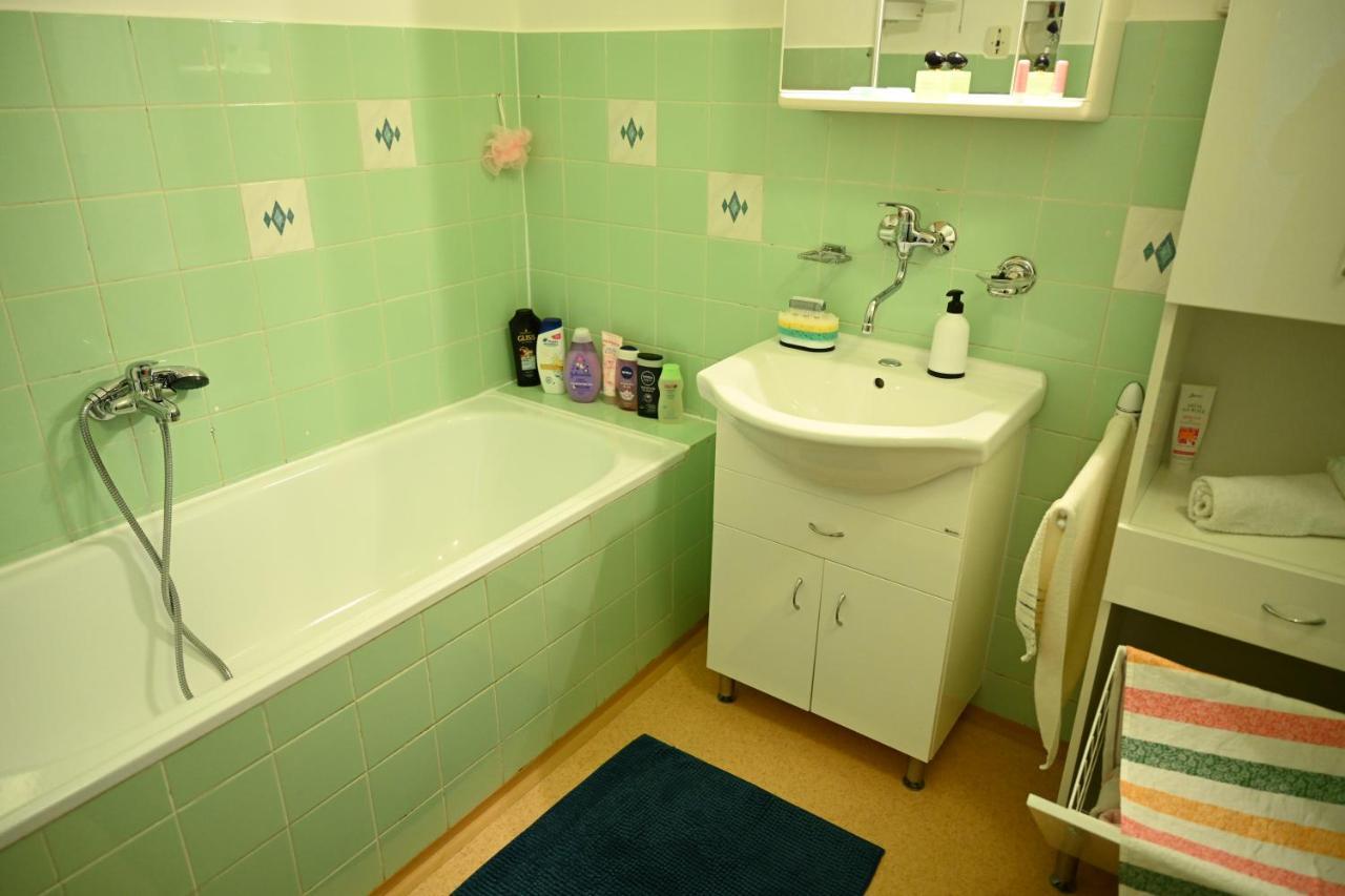 Rodinny Apartman U Broumovskeho Namesti Exterior foto